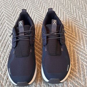 On Cloud Kids Lightweight Navy and White Sneakers